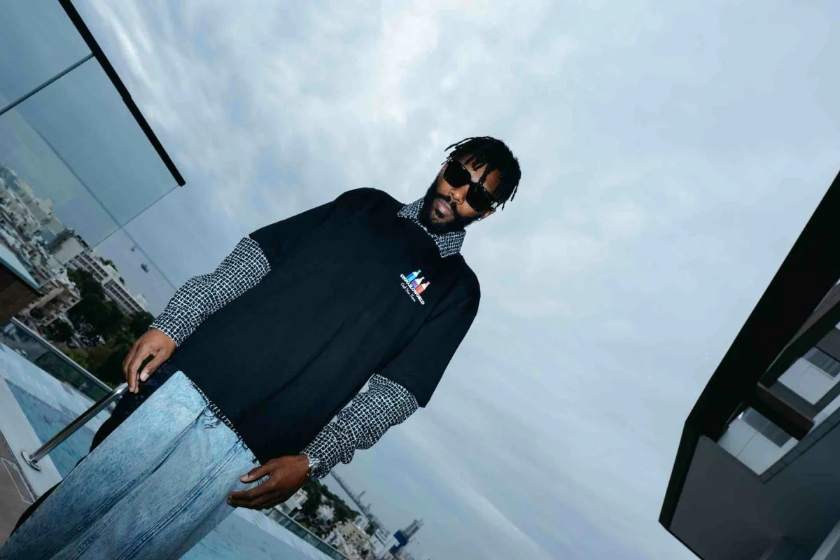 long sleeve sleeve sunglasses pants shirt photography t-shirt person portrait man